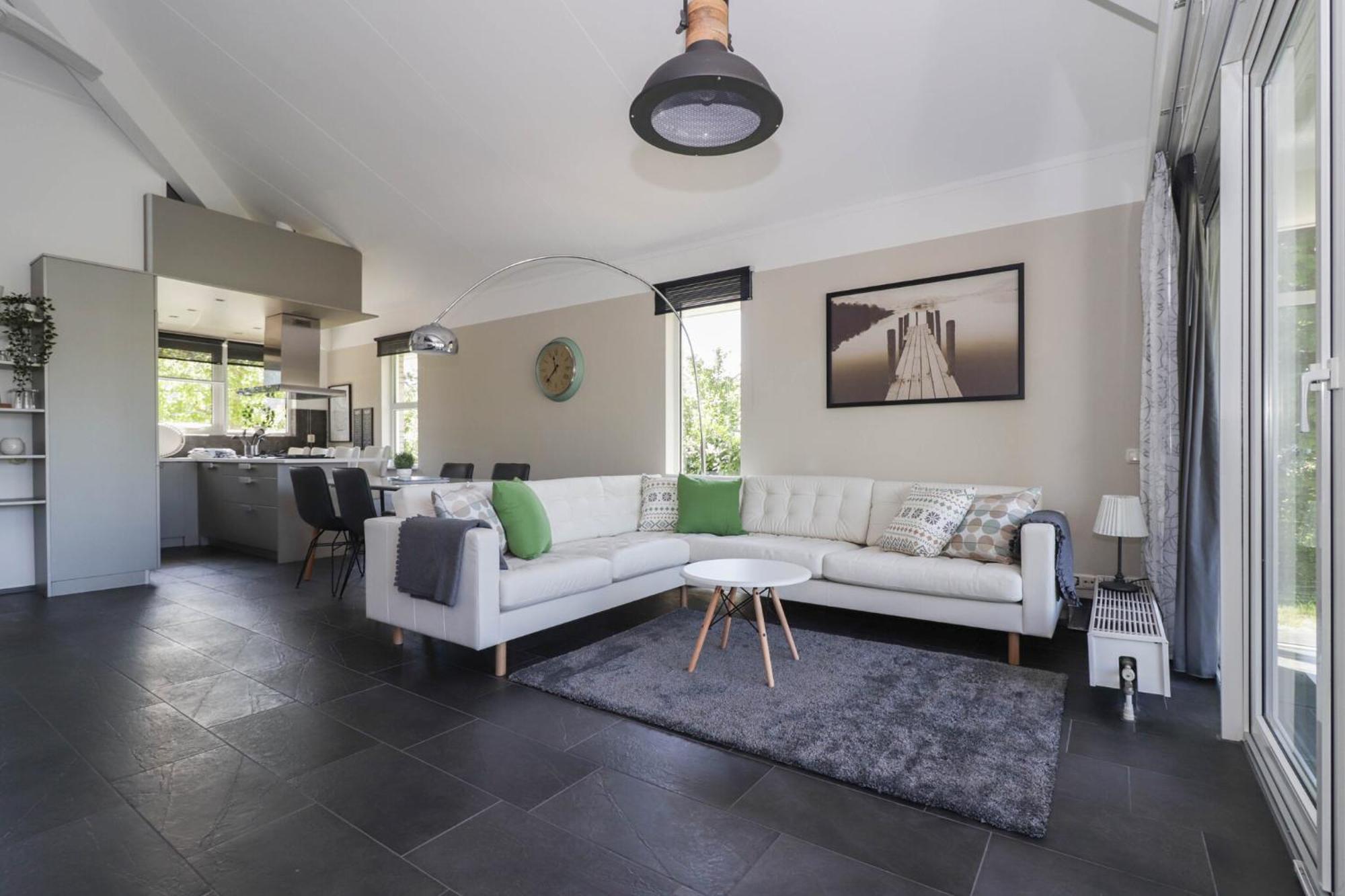 Beach Resort Makkum Bungalows Bagian luar foto